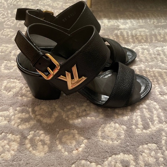 Louis Vuitton Black Block Heels, Size 34.5 - Picture 8 of 13